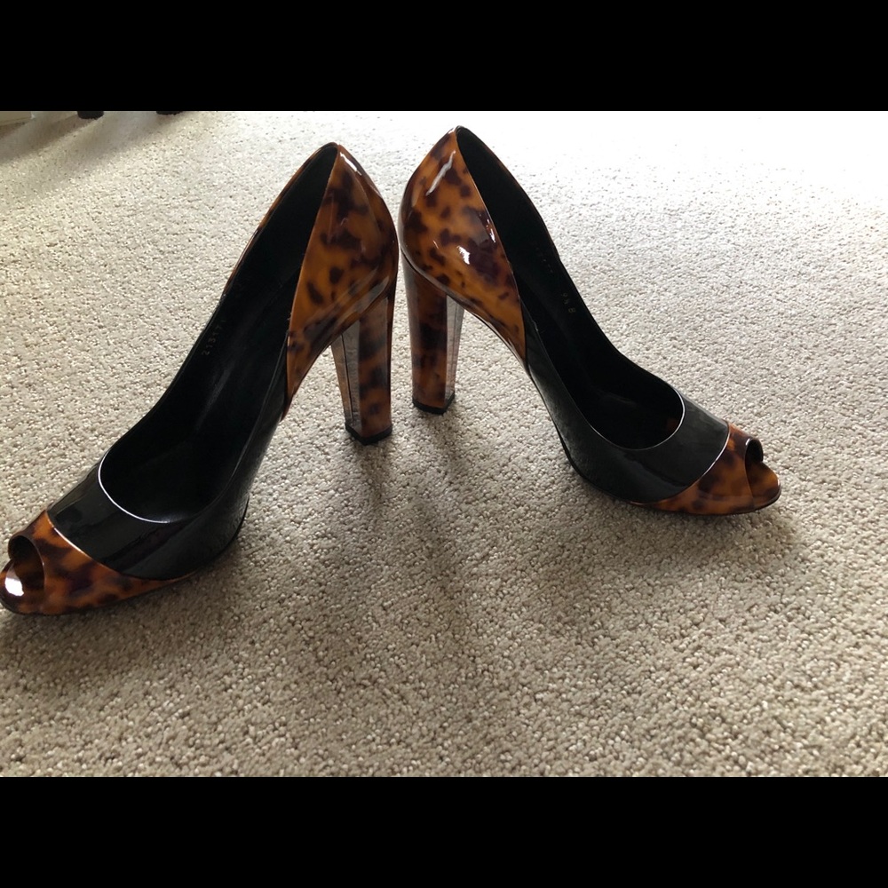 Gucci Tortoise Peep Toe Heels